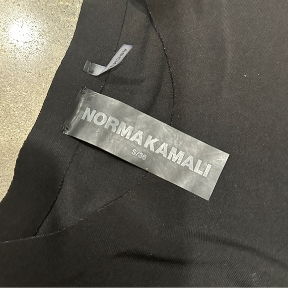 Norma Kamali Black Long Sleeve Top - Raw Hem Minimalist Quiet Luxury - Small - Picture 3 of 7